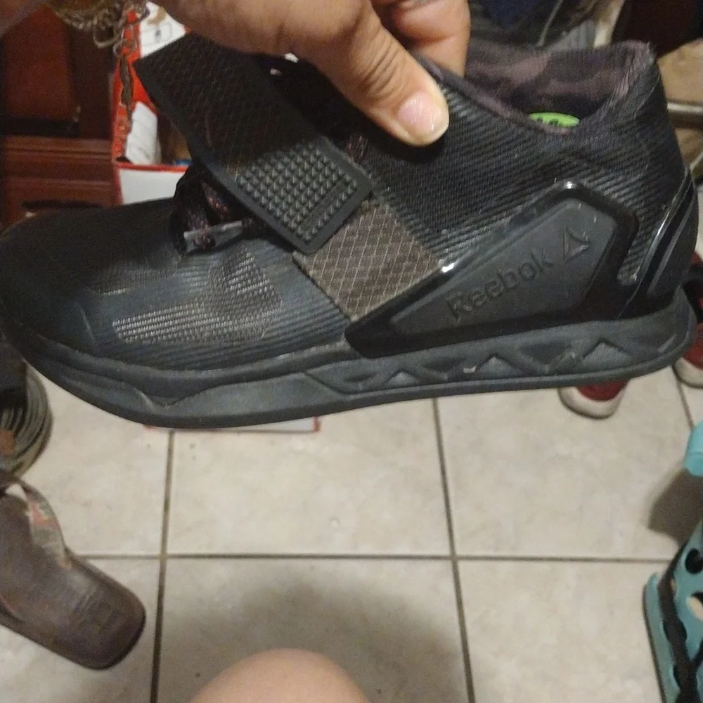 COPY - Reebok - Picture 4 of 4